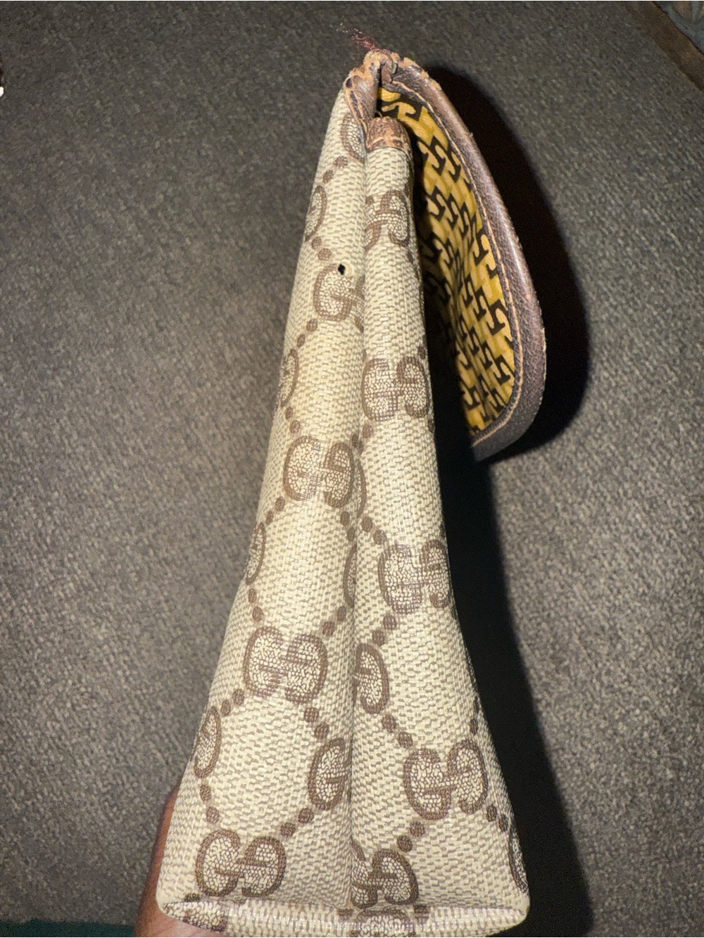 Vintage Gucci GG Supreme Pouch Clutch (No Strap) - Picture 4 of 12
